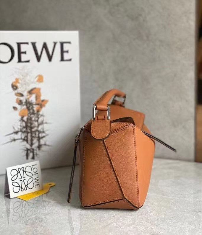 Loewe Bag Puzzle Geometric Design Stereoscopic Bag Type Large Capacity Handheld Diagonal Span Size:30 * 12 * 19cm