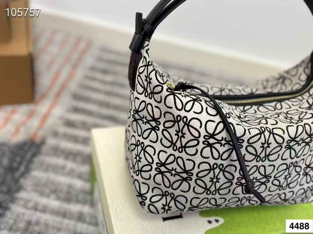 Loewe bag cubi jacquard canvas material 25 * 15 * 17cm
