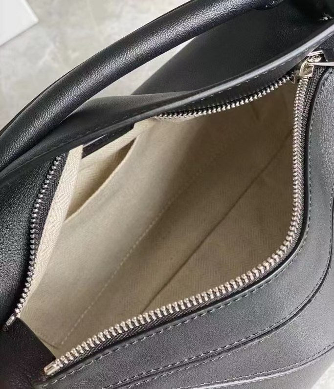 Loewe Bag Puzzle Geometric Design Stereoscopic Bag Type Large Capacity Handheld Diagonal Span Size: 24 * 10 * 4cm
