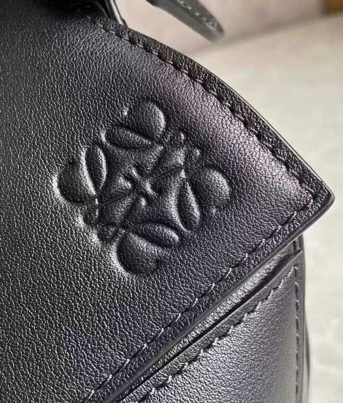 Loewe Bag Puzzle Geometric Design Stereoscopic Bag Type Large Capacity Handheld Diagonal Span Size: 24 * 10 * 4cm